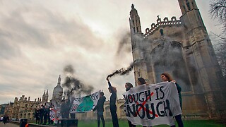 Protestors seek to clear the air around divestment