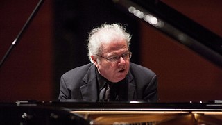 Grammy award-winning pianist performs in Cambridge