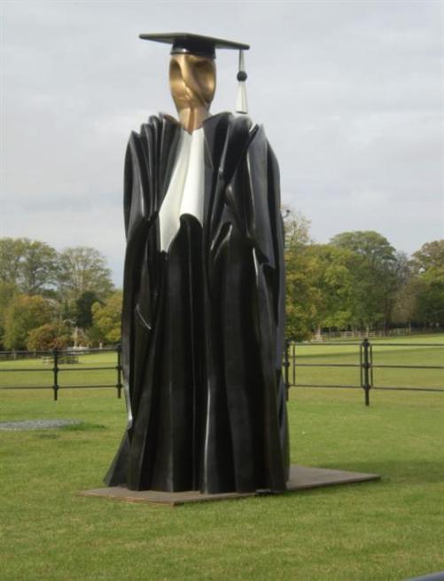 Cambridge don statue causes confusion Varsity