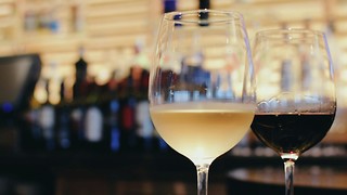 Red Wine vs. White Wine: What’s the Difference?