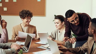 How to Create Professional Presentations with an AI Free PPT Maker