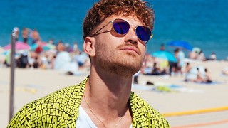The Hybrid Revolution: Why blue light sunglasses are the new standard for the modern explorer