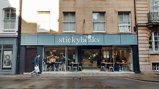 Stickybeaks Café Review