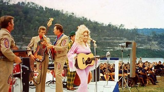 'Redesigning Women': On the marginalisation of women in country music