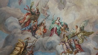 Fashion's use of the religious place