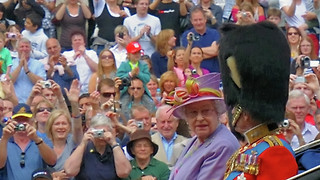 Social media makes us pick sides on the Queen – but it's ok to have mixed feelings