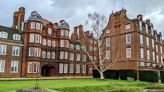 Newnham criticised for setting bill payment deadline before bursary allocation
