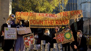 Climate protesters stage ABBA flashmob