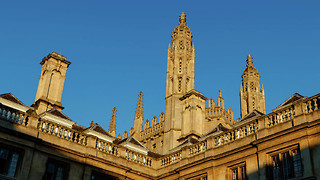 The accented experience of non-English students at Cambridge
