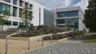 Uni unveils new Physics faculty building 