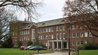 Dons warn PM about Vet School closure