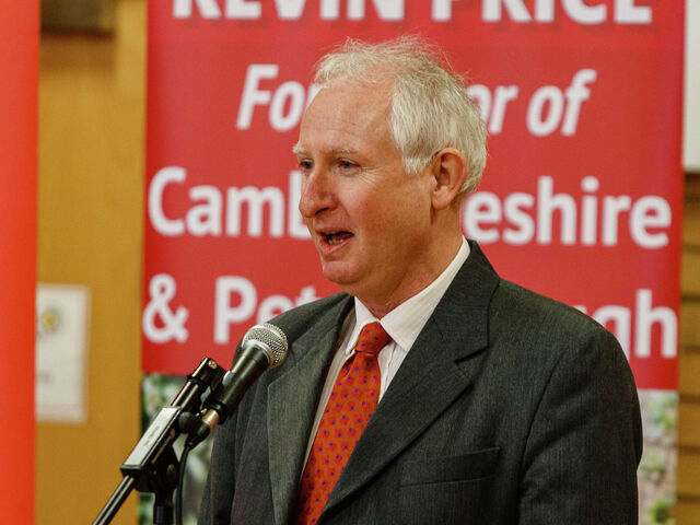 Daniel Zeichner re-elected as Labour holds Cambridge