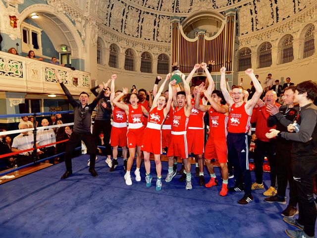 Boxing Blues retain Varsity crown with tight victory