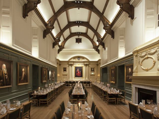 A week in Cambridge Science: Trinity Hall unveils plant-based painting