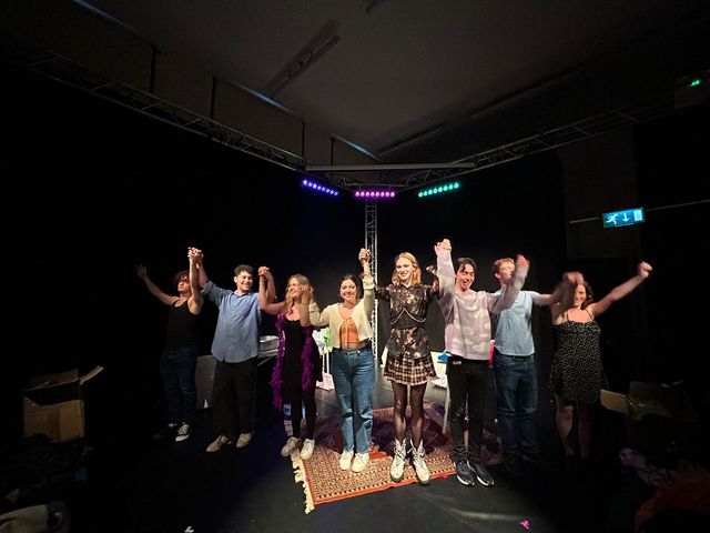 Secreting: a classic coming of age show that shines with technical brilliance