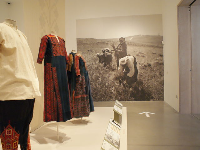 Common threads: embroidery exhibitions at Kettle's Yard and The Fitzwilliam