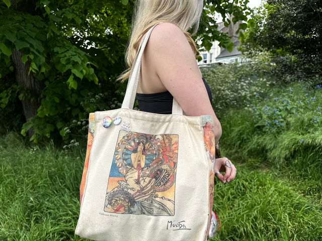 The art of bag-cessorising