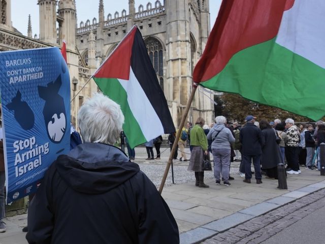 Student protesters glue Cambridge Barclays shut
