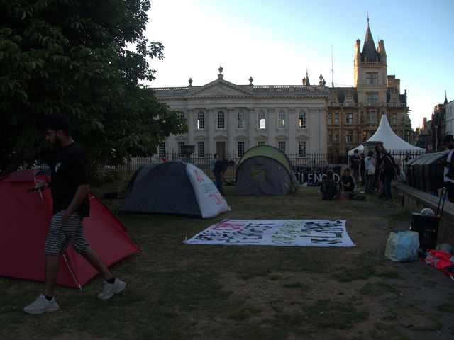 Pro-Palestine protesters establish King's Parade encampment after city-wide march