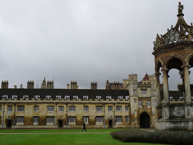 Trinity master to step down