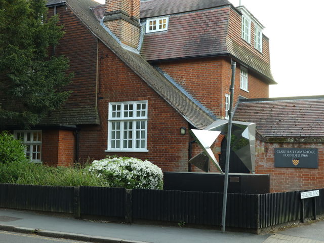 Clare Hall spent over &pound;500k opposing busway&nbsp;