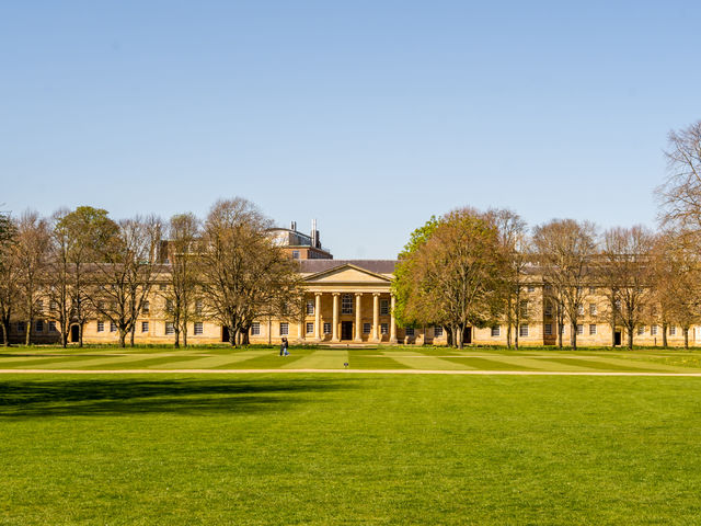 Downing investigates &lsquo;mysterious&rsquo; underground burial vault&nbsp;&nbsp;