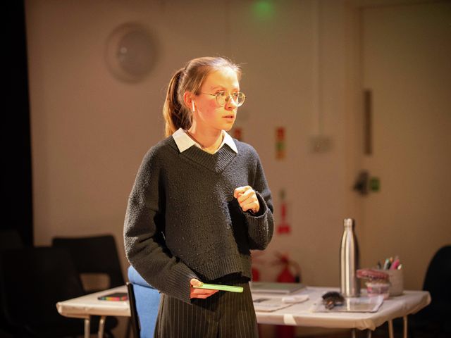 Ringing is relatable and heart-wrenching