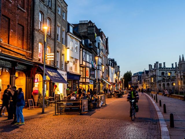 International students complain of &lsquo;impossible choice&rsquo; under Cambridge travel disruption policy