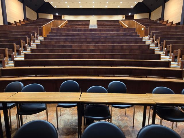 The myth of 'general knowledge'