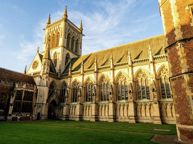 News in Brief: plays, peregrines, and pilot voting&nbsp;